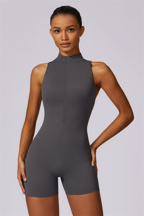 Combinaison sport femme Grise : luxe sportif et élégance urbaine
